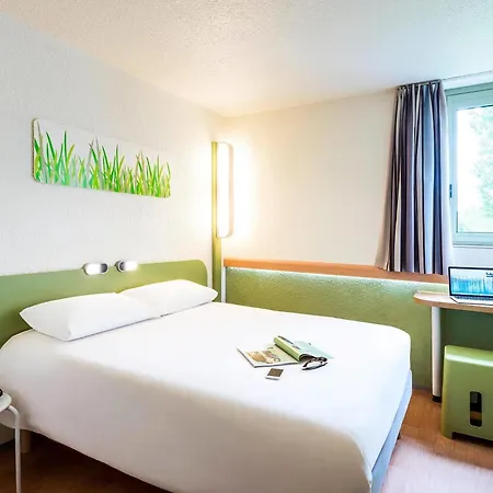 ibis budget Châtellerault Nord Exterior foto